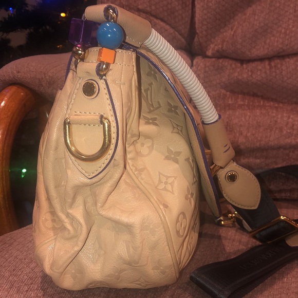 LOUIS VUITTON Underground Limited Edition Messenger bag - Picture 4 of 13